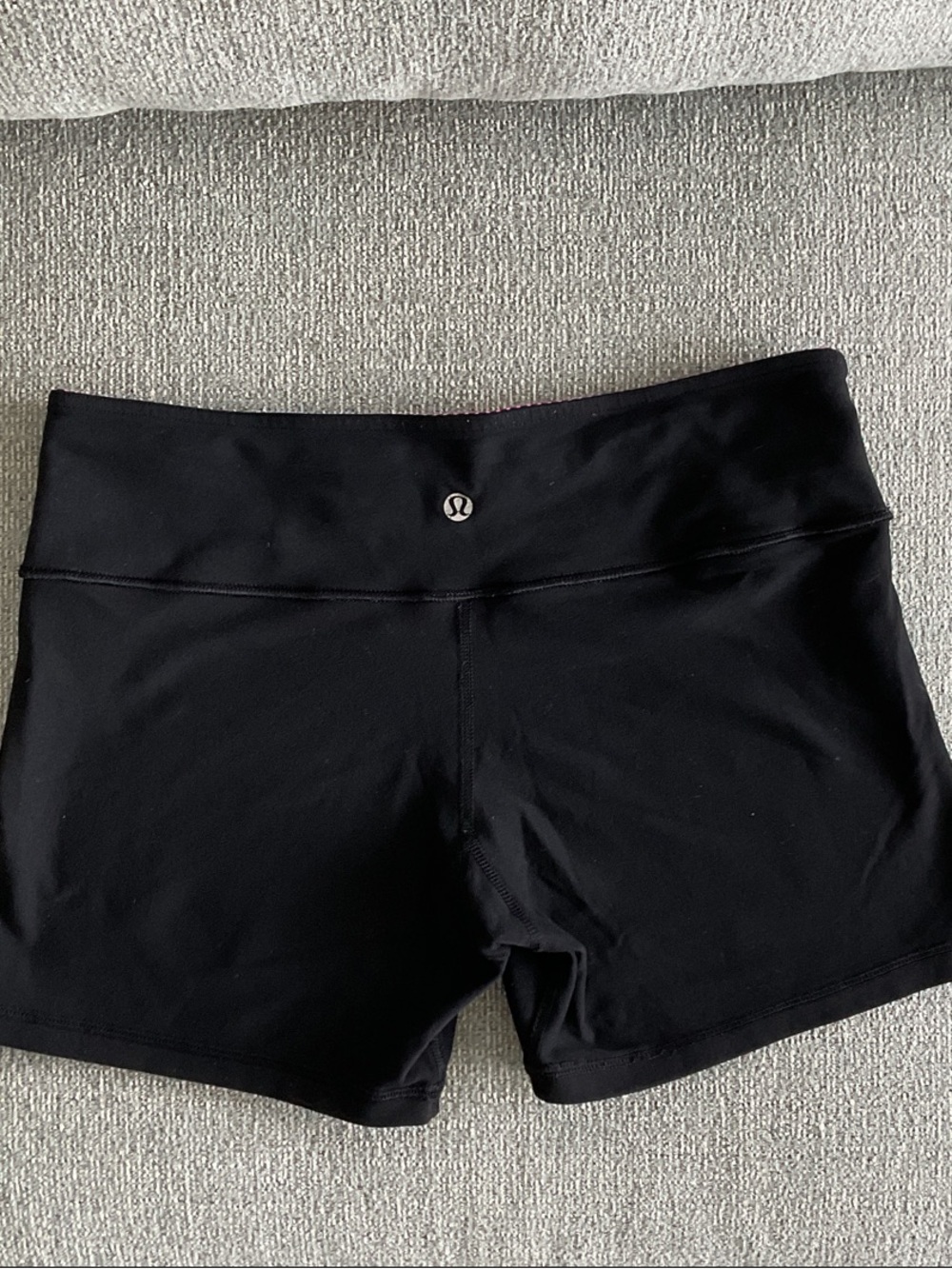 Lululemon Reverse Groove Shorts * Black | Quilt * 10 - Picture 2 of 6